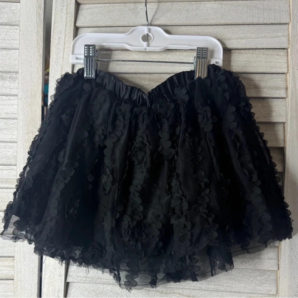 The Children’s Place Black Tulle Flower Skirt 3T Girls Lace Party Twirl Dressy